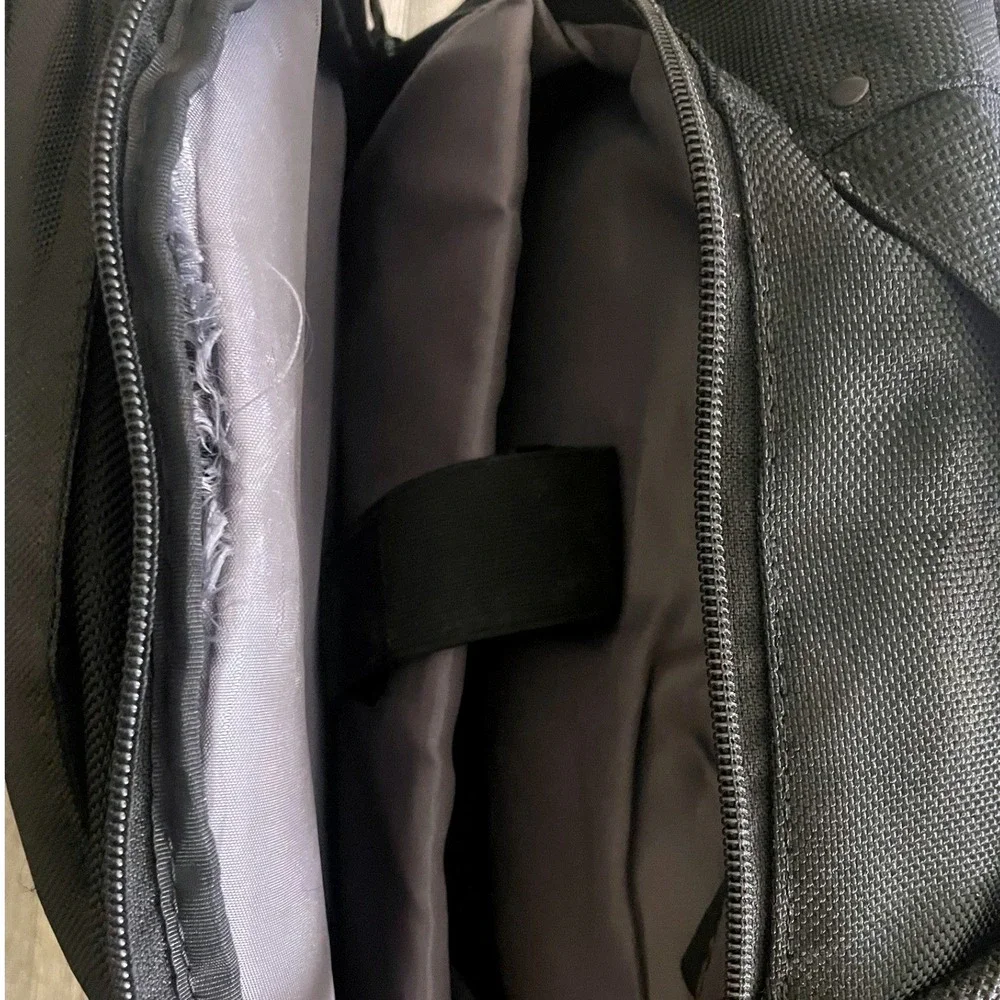HP Business‎ Laptop Backpack Black Tech Commuter Bag with Padded Sleeve